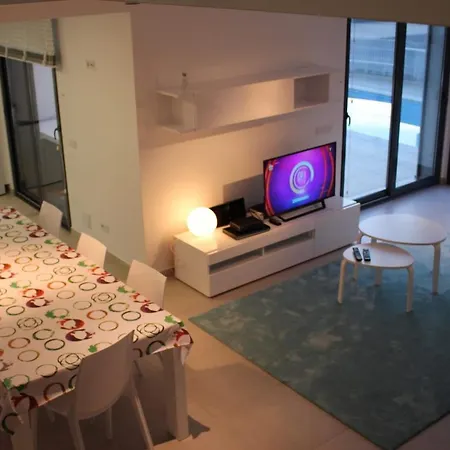 Tres Oliveiras Holiday home *